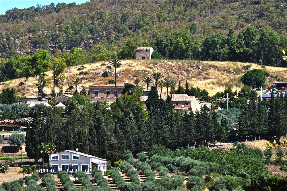 Agriturismo Vecchia Masseria Charme&Relax San Michele di Ganzaria Екстериор снимка